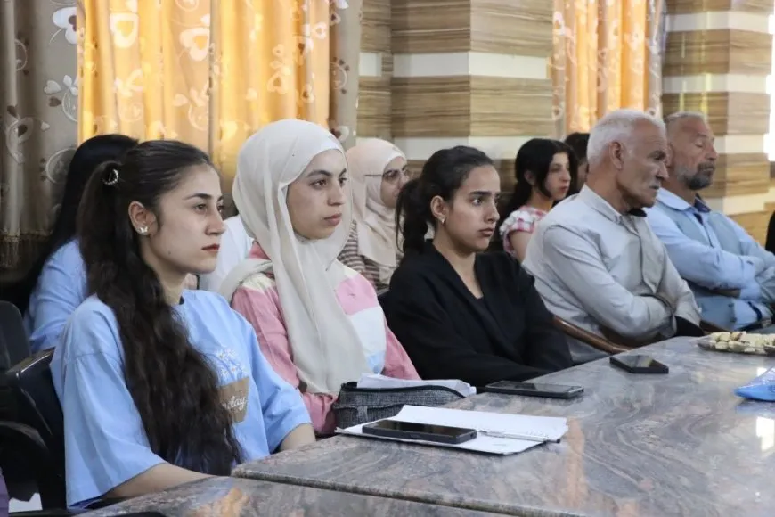 التأكيد على أهمية اللغة الكردية وتطور تعليمها خلال ندوة حوارية
