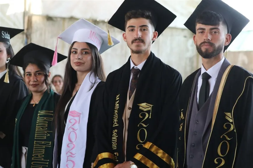 تخريج 74 طالباً وطالبة من معهد إعداد المعلمين بمدينة الحسكة