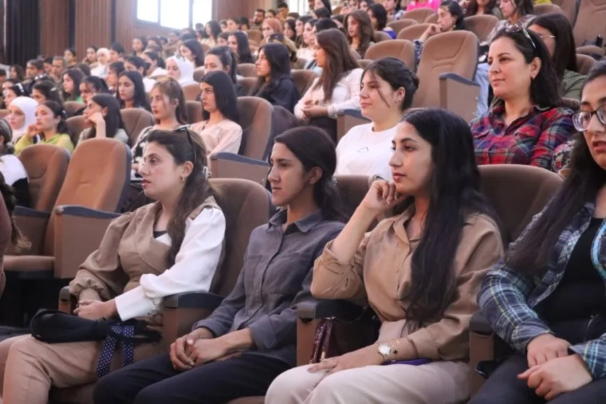 لجنة اللغة الكردية في كوباني تحيي ذكرى الشهيدة فيان أمارا بعيد اللغة الكردية