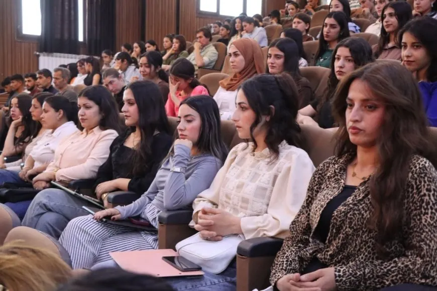 لجنة اللغة الكردية في كوباني تحيي ذكرى الشهيدة فيان أمارا بعيد اللغة الكردية