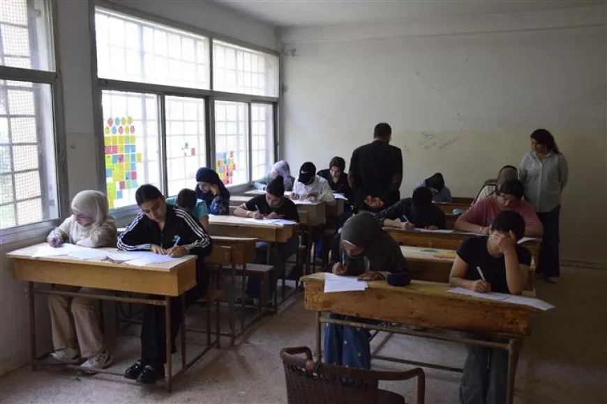 طلبة تل تمر يطالبون بالاعتراف باللغة الكردية وتثبيتها في الدستور