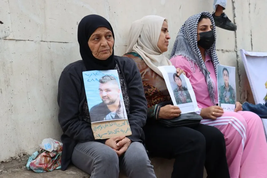 وقفة احتجاجية في قامشلو مطالبة بالإفراج عن الأسرى