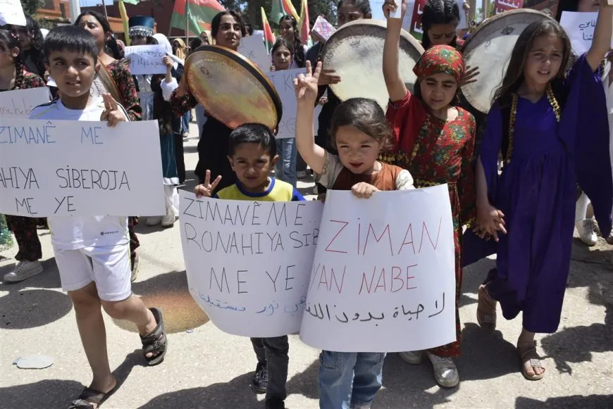 مسيرة في الدرباسية بمناسبة عيد اللغة الكردية والمطالبة بالاعتراف الدستوري بها