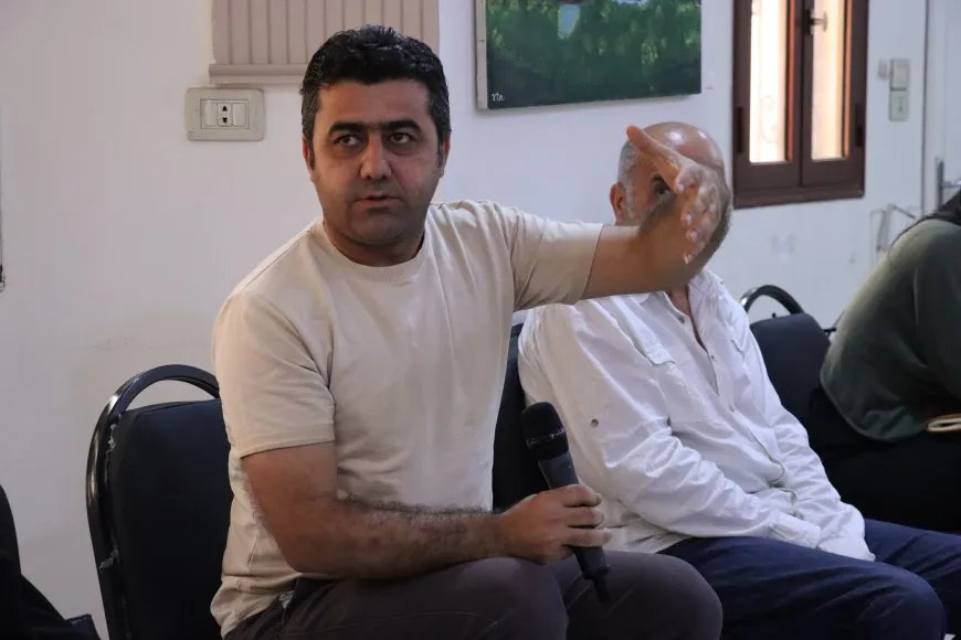 جلسة حوارية في قامشلو تطالب بحل قانوني لملف "الحزام العربي"