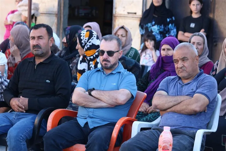 حزب الاتحاد الديمقراطي يعقد اجتماعاً جماهيرياً في الدرباسية لبحث أوضاع سوريا وملف الاندماج
