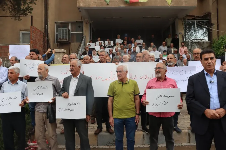 وقفات احتجاجية في الحسكة وقامشلو وديرك وكوباني رفضاً لتسعيرة القمح