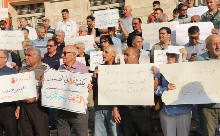 وقفة احتجاجية في قامشلو للمطالبة بتحسين الأوضاع المعيشية