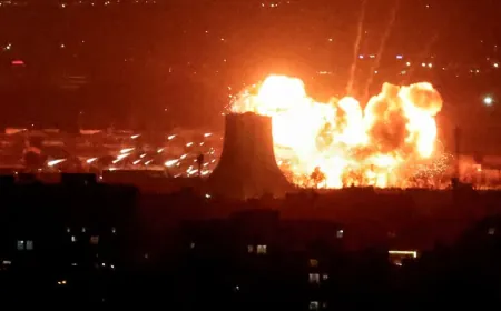 الجيش الأميركي يعلن ضرب مواقع إيرانية رداً على هجوم استهدف سفينة في مضيق هرمز