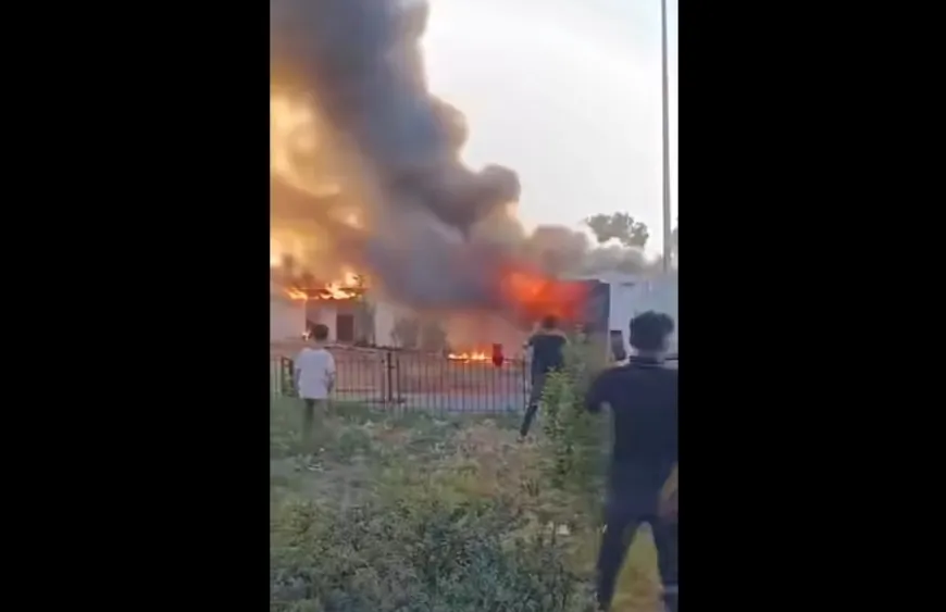 حريق يلتهم أكشاكاً قرب سوق الهال في دمشق ويخلف خسائر مادية