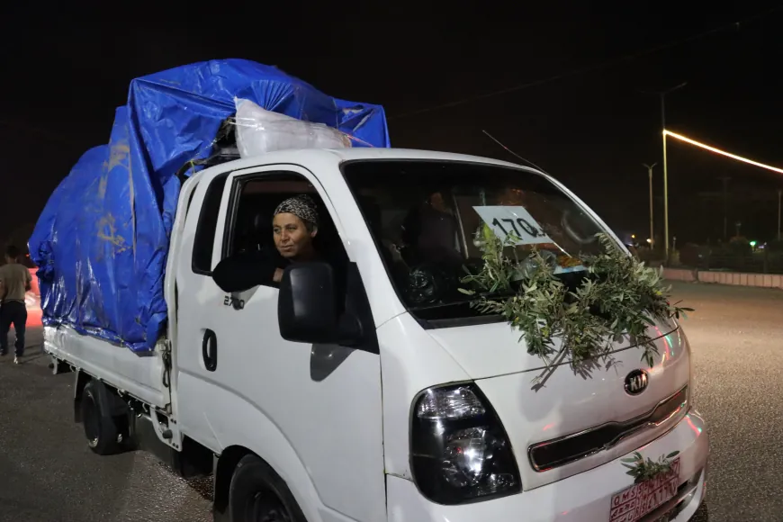انطلاق الدفعة الثامنة من مهجّري عفرين نحو مناطقهم 
