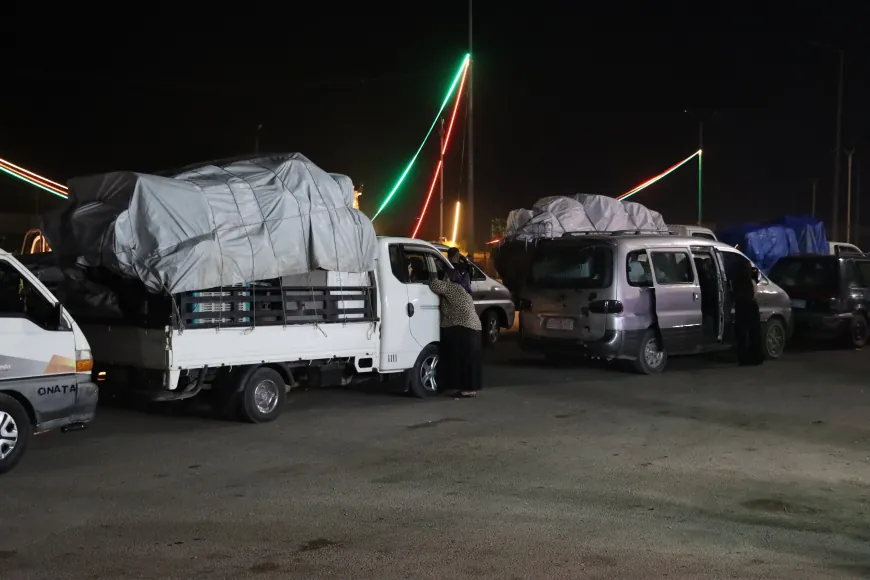 انطلاق الدفعة الثامنة من مهجّري عفرين نحو مناطقهم 