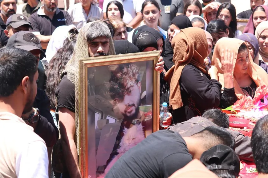 تشييع جثماني مقاتلَين من قسد إلى مثواهما الأخير في الدرباسية