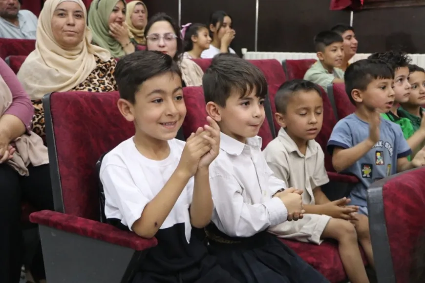 عروض فنية ومسرحية تضمنتها فعاليات مهرجان "هيفي – الأمل" لمسرح الطفل بكوباني