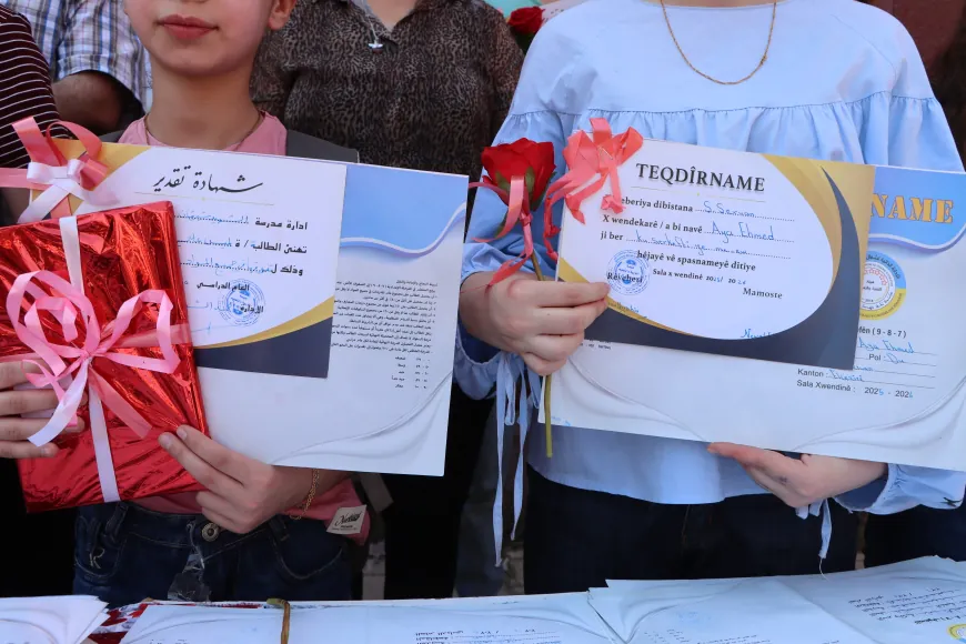 تسليم الجلاءات المدرسية لنحو 242 ألف طالب وطالبة في مدن الجزيرة