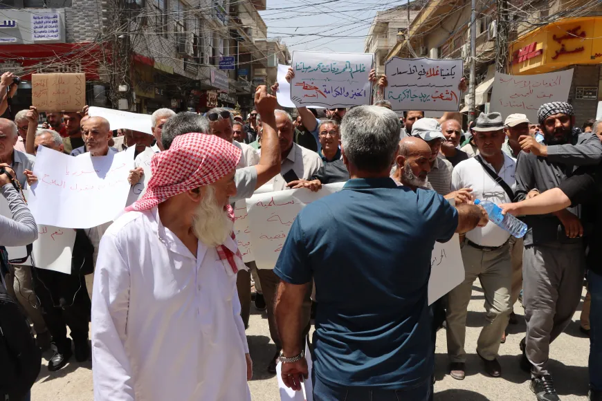 لليوم الثالث.. أهالي قامشلو يواصلون احتجاجاتهم رفضاً لغلاء الأسعار وانقطاع الكهرباء