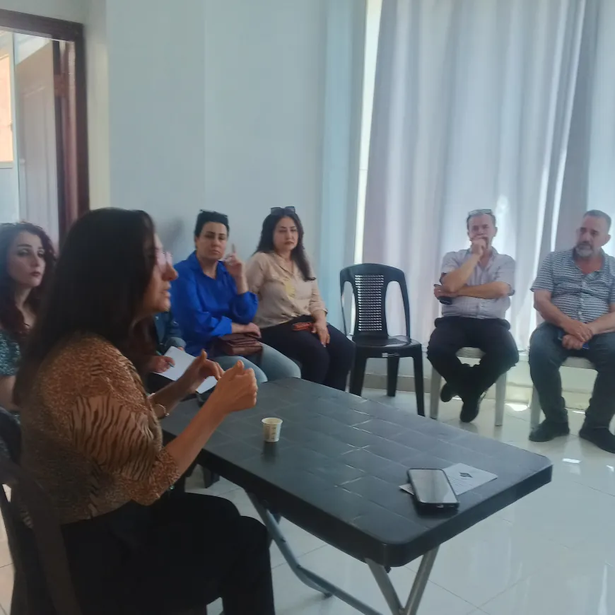 جلسة قانونية في السويداء حول مخاطر المخدرات وسبل الحد من انتشارها