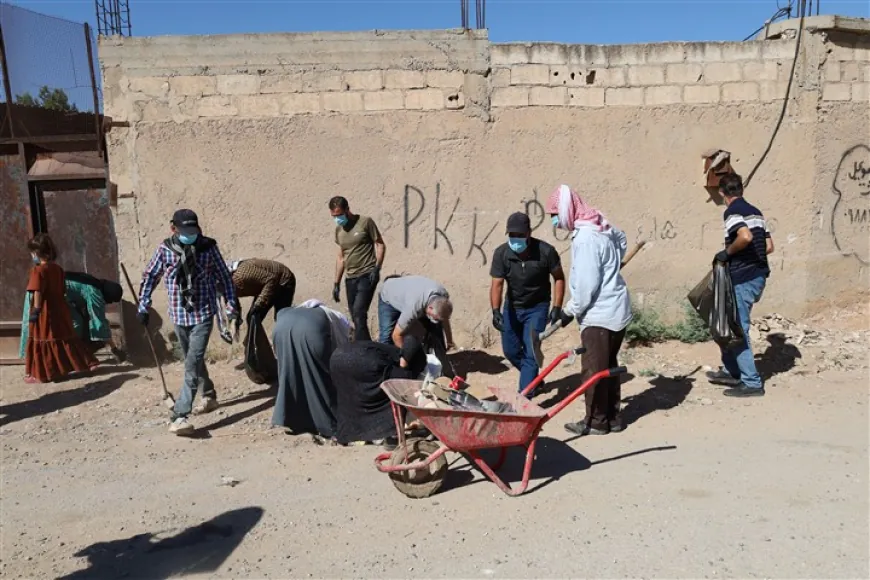 أعمال نظافة متواصلة في تل تمر وريفها لتعزيز الواقع الخدمي والبيئي
