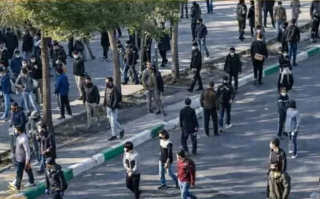 المحكمة العليا الإيرانية تصادق على إعدام 12 محتجاً