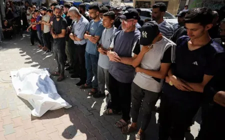 مقتل 5 أشخاص في قصف وإطلاق نار إسرائيلي بقطاع غزة