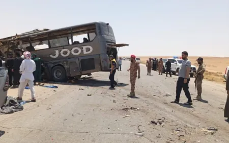 35 قتيلاً و30 جريحاً بحادث تصادم الحافلتين على طريق دمشق - دير الزور