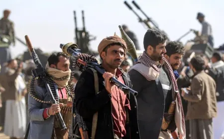 الحوثيون يهاجمون مواقع نفطية سعودية على البحر الأحمر