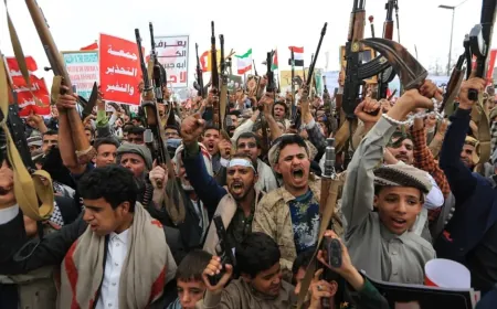 الحوثيون يعلنون استهداف بنى نفطية في السعودية