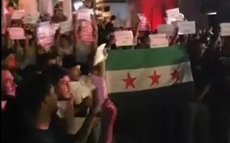 اعتصام في السقيلبية احتجاجاً على إحالة موقوفين إلى القضاء العسكري