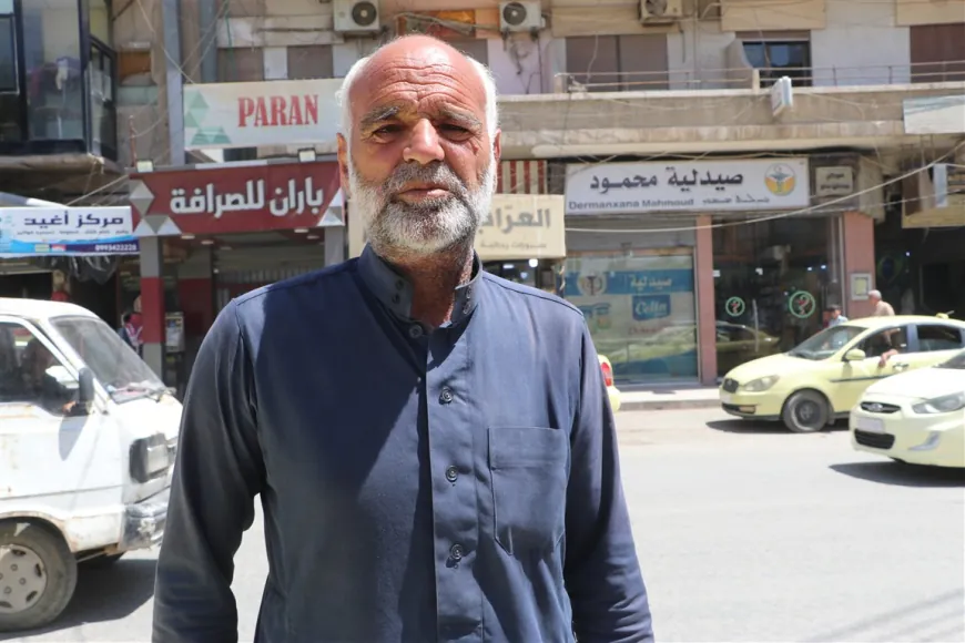 سائقو سيارات الأجرة بالحسكة يرحبون بتطبيق "المستفيد" لتنظيم توزيع الوقود