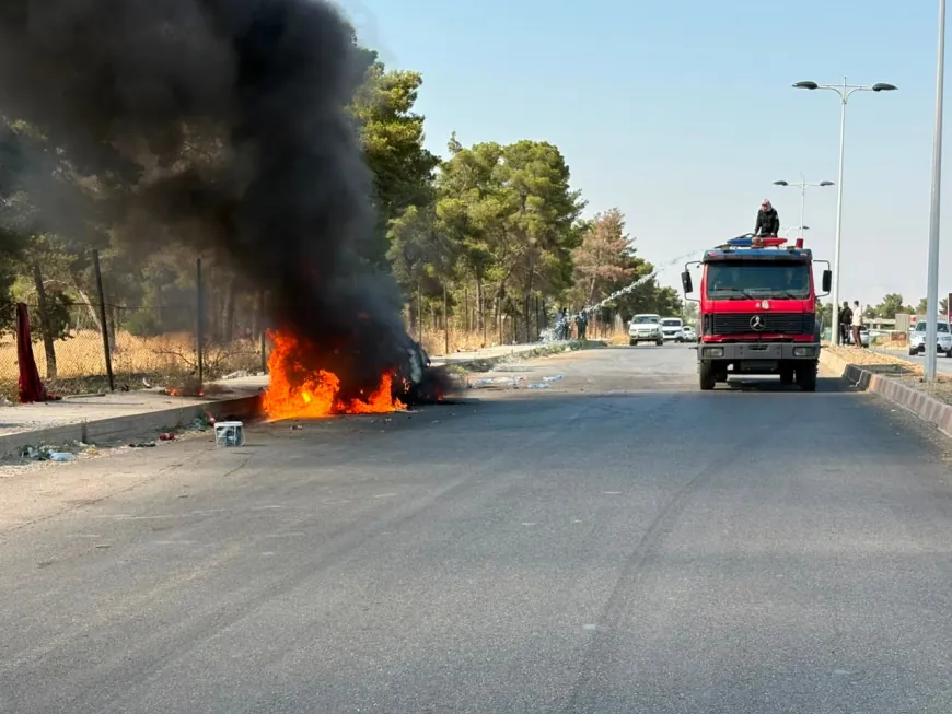 احتراق سيارة عند مدخل مدينة ديرك