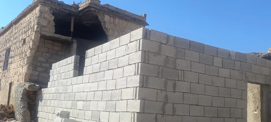 العائدون إلى عفرين يبدؤون إعادة بناء منازلهم واستصلاح أراضيهم