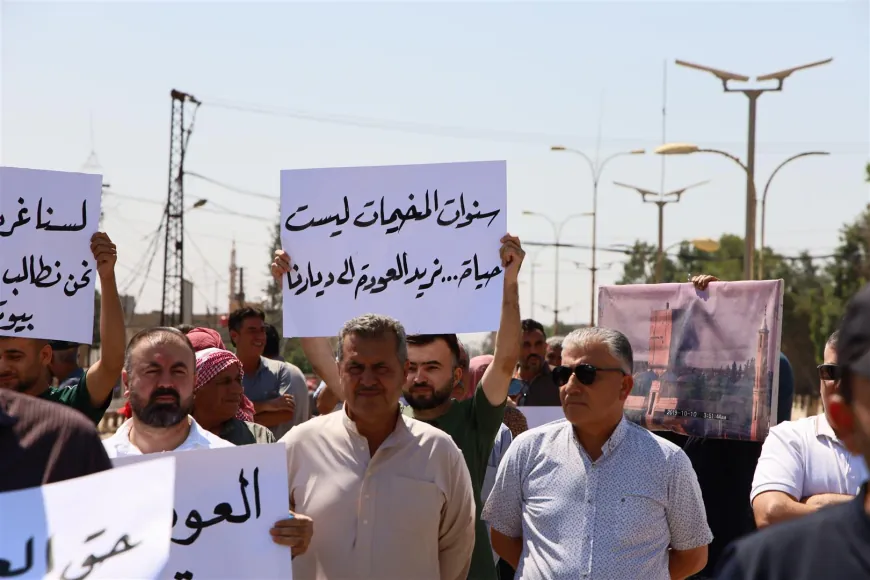 نازحو سري كانيه يؤكدون مواصلة الاحتجاجات حتى تنفذ مطالبهم 