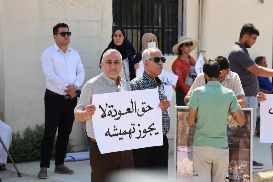 نازحو سري كانيه يؤكدون مواصلة الاحتجاجات حتى تنفذ مطالبهم 
