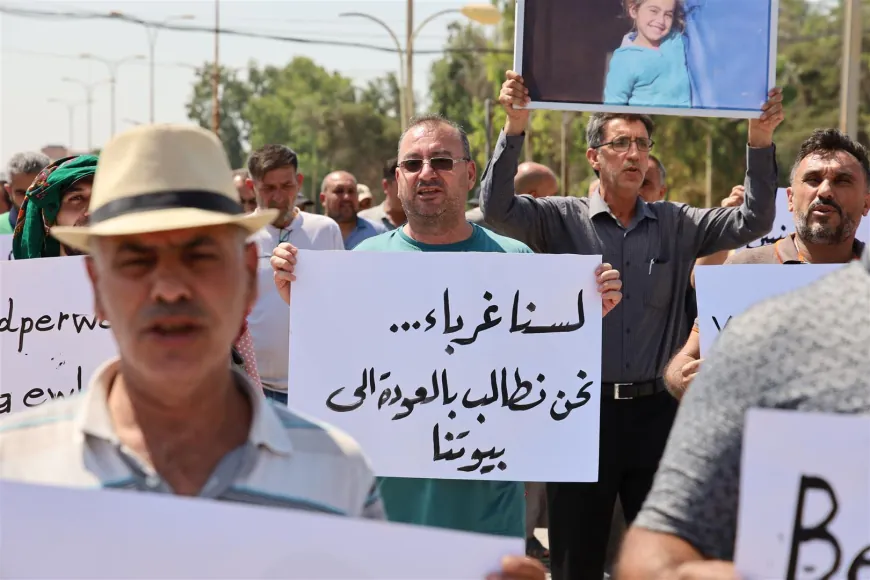 نازحو سري كانيه يؤكدون مواصلة الاحتجاجات حتى تنفذ مطالبهم 