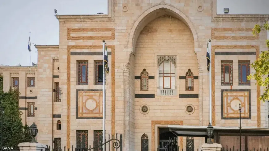 هل تسببت آلية أداء القسم باللغة الأم وانتخاب رئاسة البرلمان في تأجيل جلسته الأولى؟