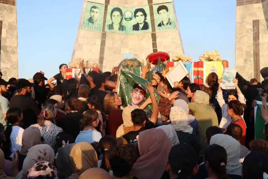 تشييع جثامين أربعة شهداء في كوباني وسط التأكيد على مواصلة النضال