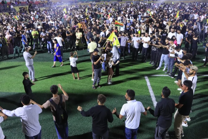 الآلاف من أهالي كوباني يحيون الذكرى الـ 14 لانطلاقة ثورة 19 تموز