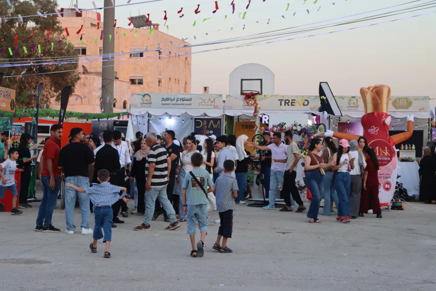 أطفال قامشلو يعيشون أجواء من الفرح في مهرجان التسوق