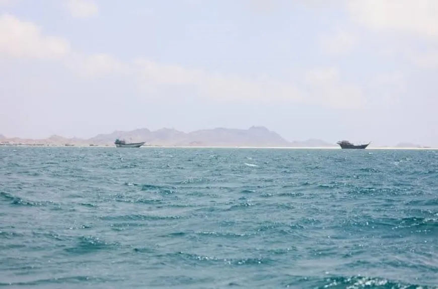 الحوثيون يعلنون استهداف ناقلتين سعوديتين في البحر الأحمر 