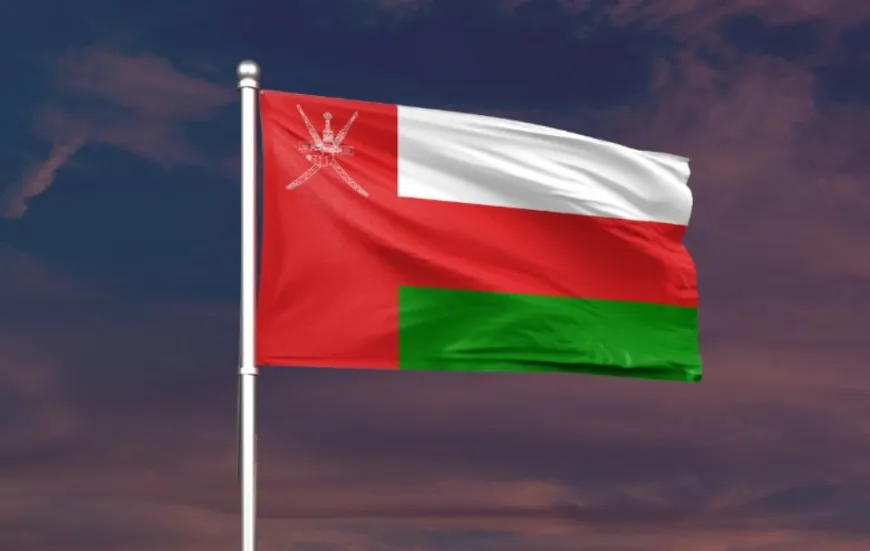 عُمان تدعو لتجنب التصعيد في البحر الأحمر وتتحرك لاستئناف المفاوضات اليمنية