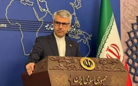 إيران تنفي إجراء محادثات مع واشنطن
