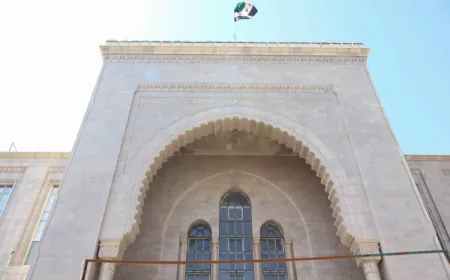 محكمة الجنايات بدمشق تحكم غيابياً بالإعدام على بشار الأسد وحضورياً على عاطف نجيب