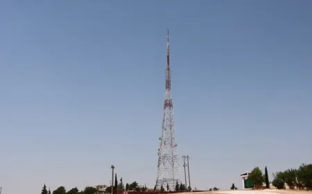 انقطاع شبكة الخليوي يفاقم معاناة سكان ريف كوباني ويعيق الاتصالات