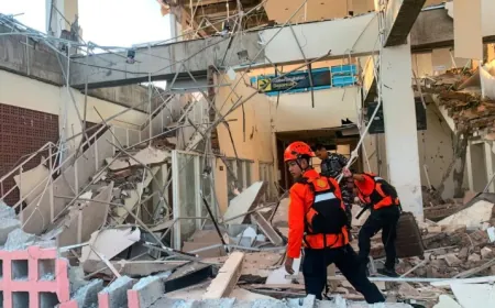 زلزال بقوة 7,7 درجات يودي بحياة 20 شخصاً ويصيب 6 شرق إندونيسيا