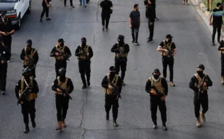 العراق: 3 فصائل مسلحة تواصل تسليم أسلحتها للدولة