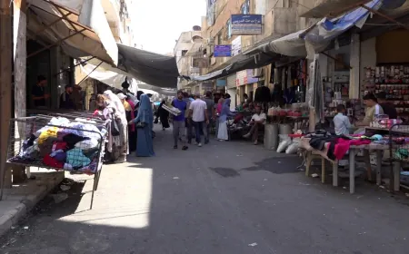 منع تجارة ألبسة "البالة" يضع التجار والمستهلكين في مواجهة وضع صعب