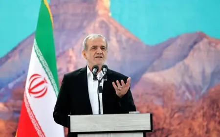 الرئيس الإيراني يتحدث عن ضرورة إنهاء الحرب اليوم