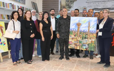 تكريم 15 فناناً وفنانة في ختام ورشة "لنرسم معاً مستقبل مدينتنا بروح الفن والمقاومة"