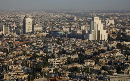 الحرارة أعلى من معدلاتها وأجواء سديمية في المناطق الشرقية والجزيرة