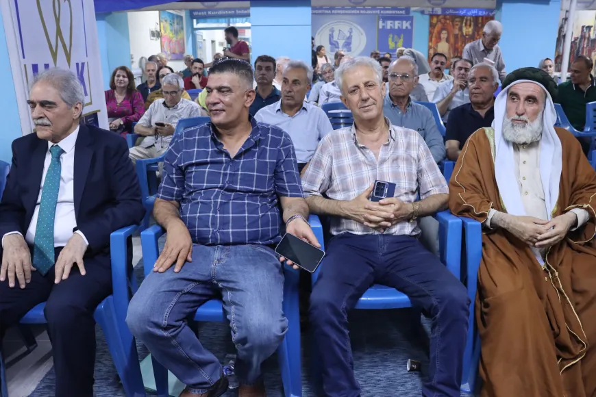 حفل توقيع كتابين للكاتب فواز عثمان في قامشلو