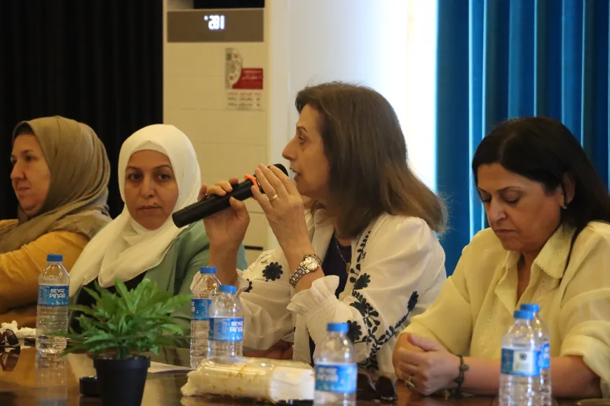 دور المرأة السورية في الدستور وحماية حقوقها على طاولة منتدى مجلس المرأة